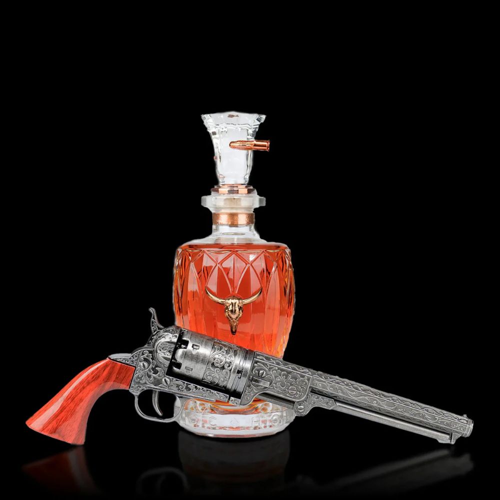 Doc Holliday 10 Year Bourbon Revolver Special Edition Collector&